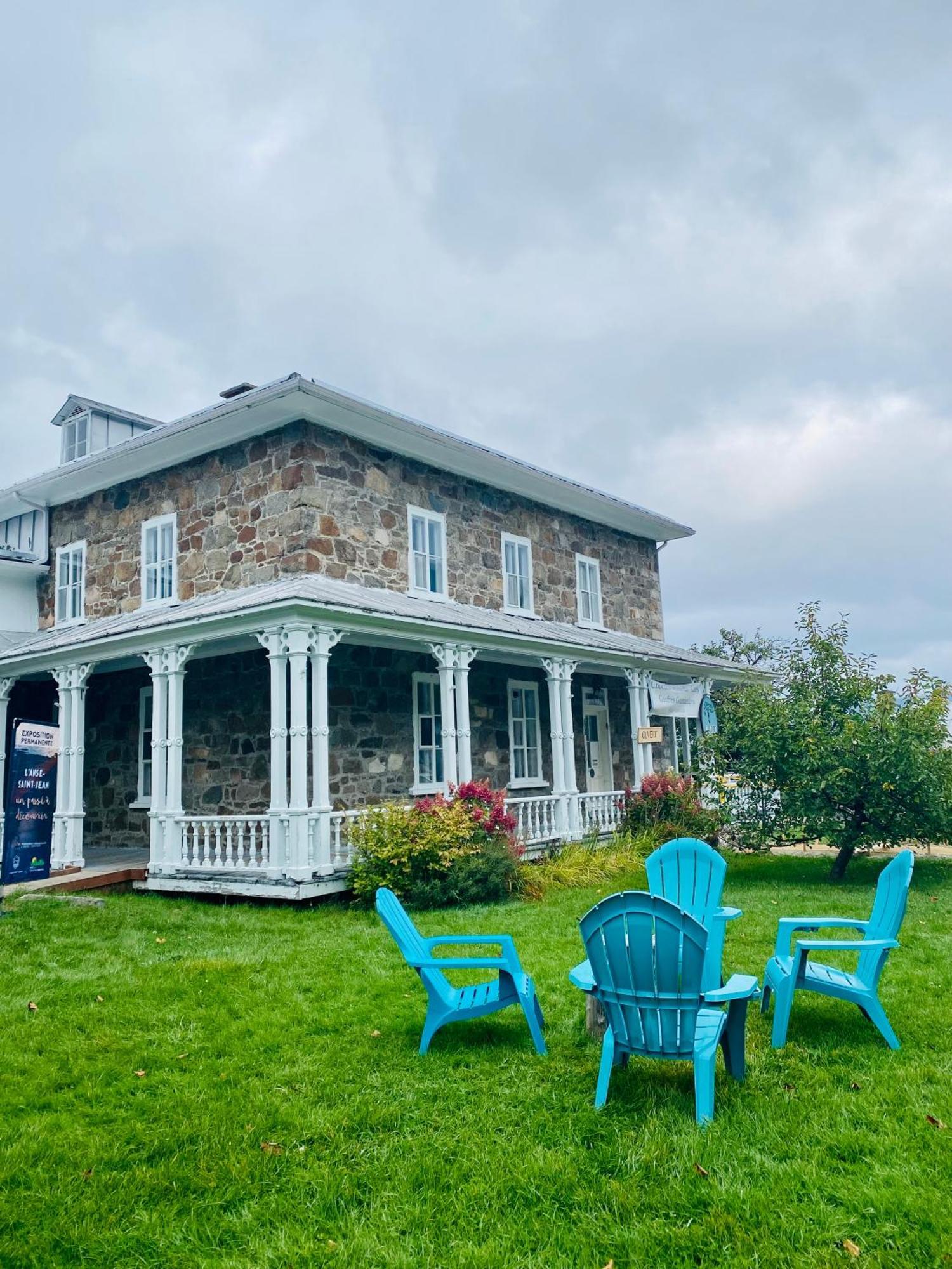 Belle Maison Avec Vue Sur La Riviere LʼAnse-Saint-Jean Eksteriør bilde